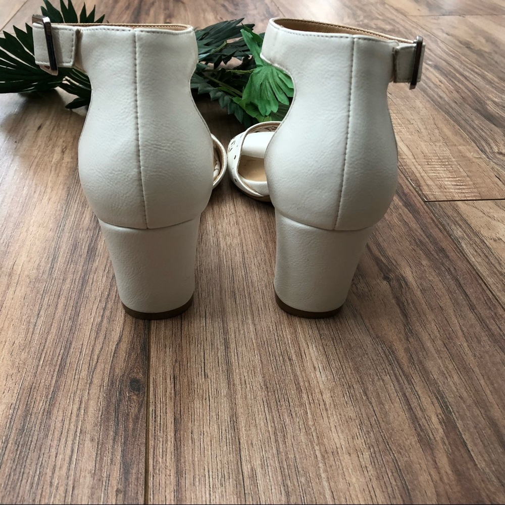 Heels - Picture 3 of 5